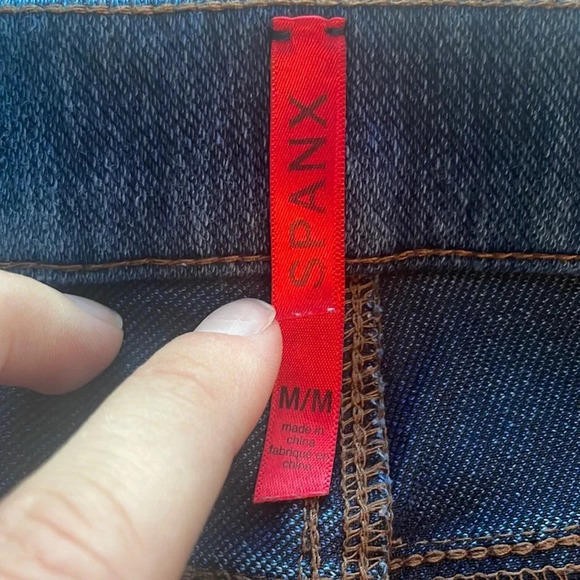SPANX denim leggings size medium‎ dark wash - Picture 3 of 12